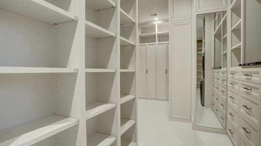 Houston 2-story, 5-bed 107 Fawnlake Drive-idx