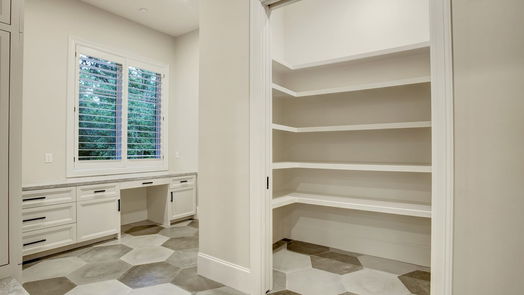Houston 2-story, 5-bed 107 Fawnlake Drive-idx