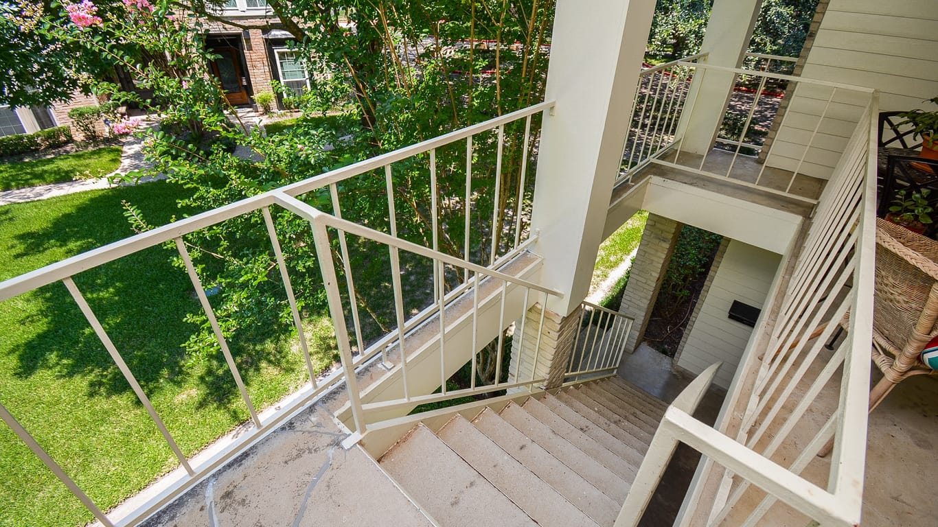 Houston 1-story, 1-bed 13026 Trail Hollow Drive A-8-idx