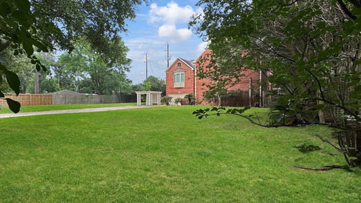 Houston 2-story, 3-bed 941 Wycliffe Drive-idx