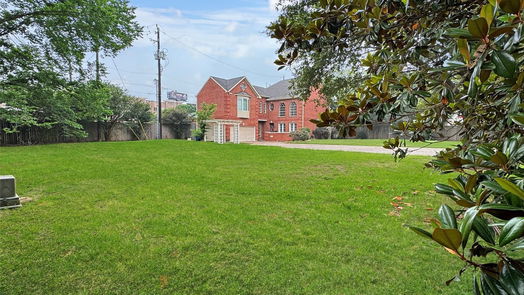 Houston 2-story, 3-bed 941 Wycliffe Drive-idx