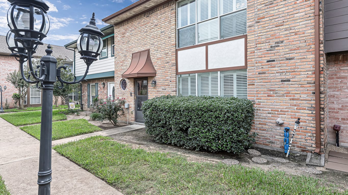 Houston 2-story, 4-bed 14668 Perthshire Road C-idx