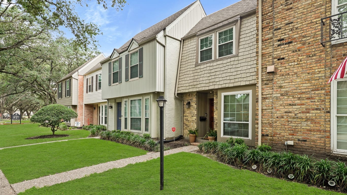 Houston 2-story, 2-bed 13044 Trail Hollow Drive-idx