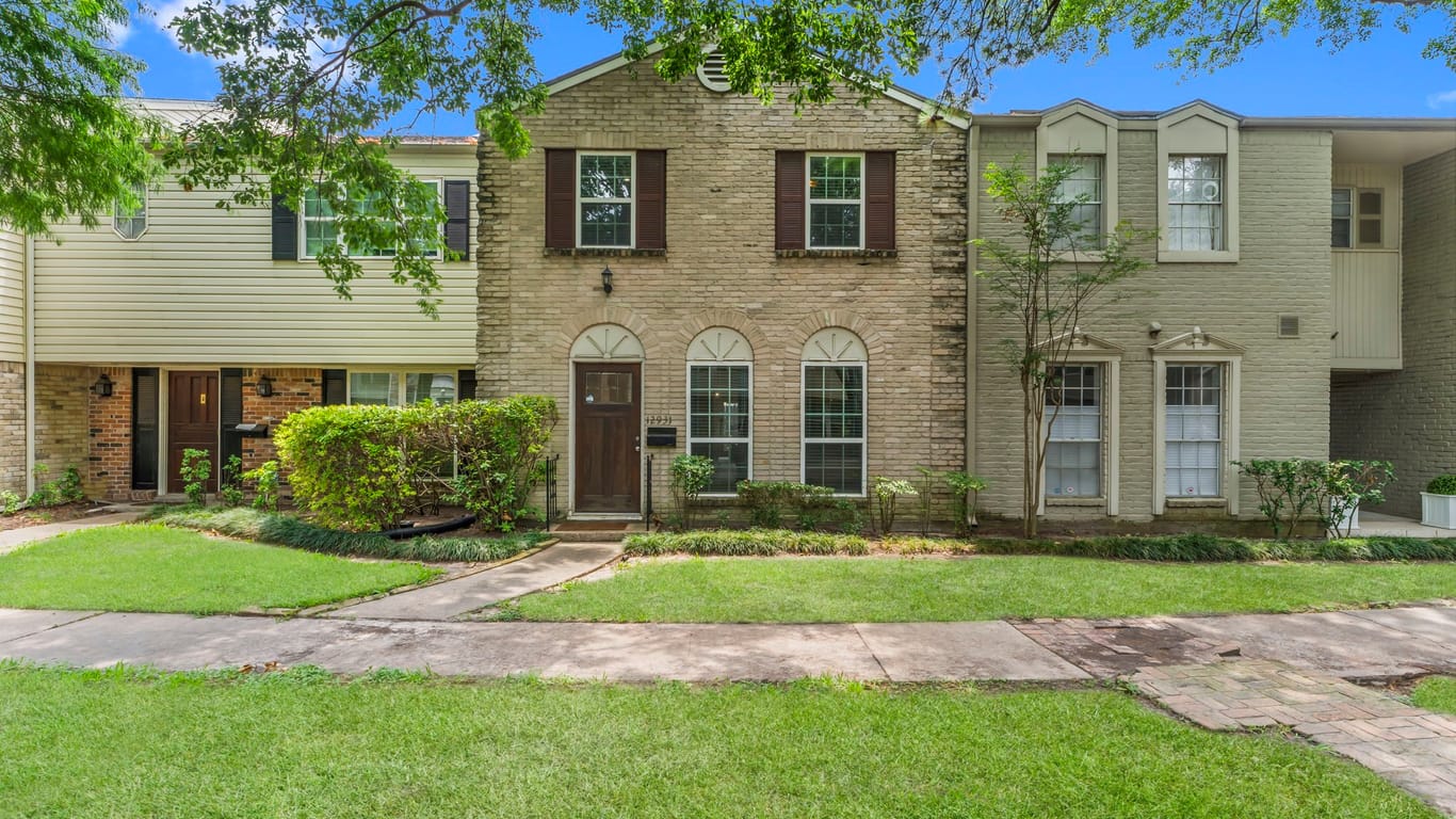 Houston 2-story, 3-bed 12931 Trail Hollow Drive 2931-idx