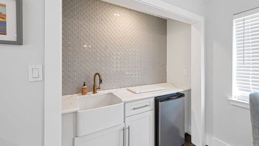 Houston 2-story, 4-bed 15703 WALKWOOD DRIVE-idx