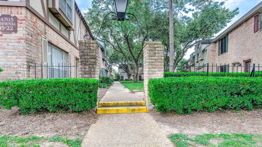 Houston 1-story, 4-bed 14703 Barryknoll Lane 17-idx