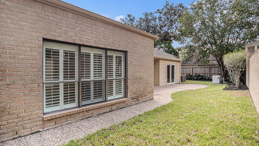 Houston 1-story, 3-bed 15715 Whitewater Lane-idx