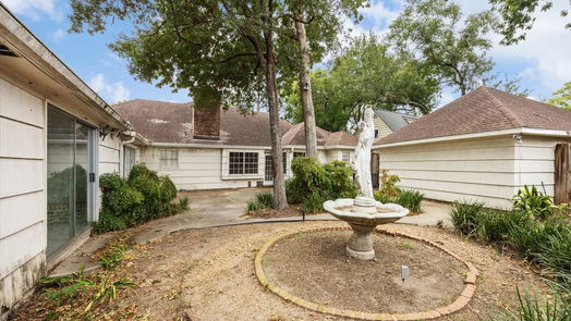 Houston 1-story, 4-bed 322 N Wilcrest Drive-idx