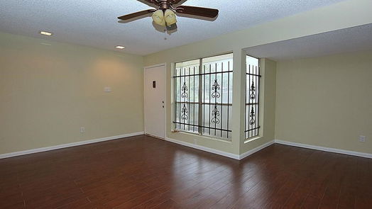 Houston 1-story, 3-bed 781 Country Place Drive 1001-idx