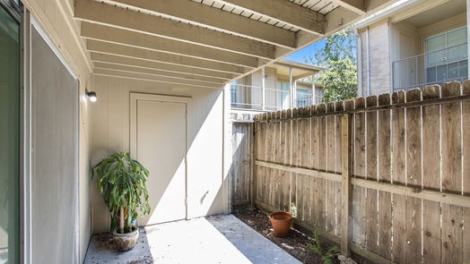 Houston 1-story, 1-bed 700 Thicket Lane 703-idx