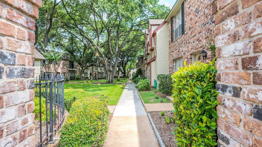 Houston 2-story, 4-bed 14707 Barryknoll Lane 165-idx