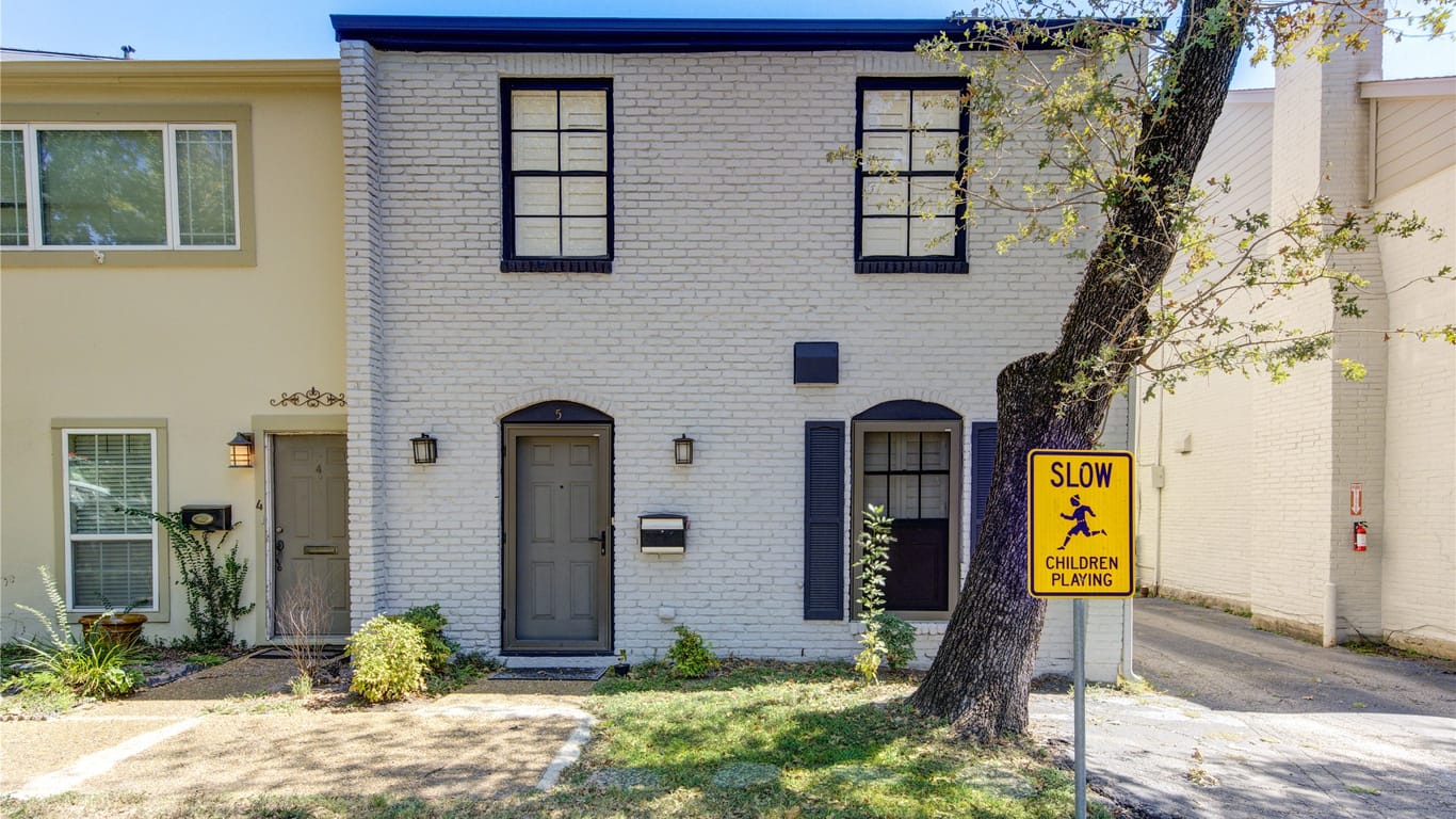 Houston 2-story, 3-bed 940 Wycliffe Drive 5-idx