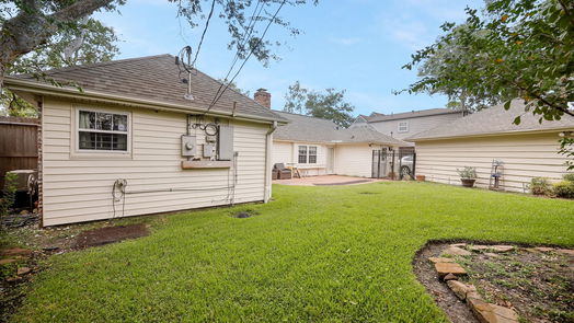 Houston 1-story, 4-bed 330 N Wilcrest Drive-idx