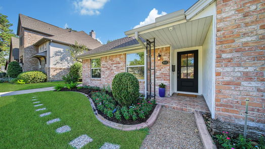 Houston 1-story, 4-bed 910 W Forest Drive-idx