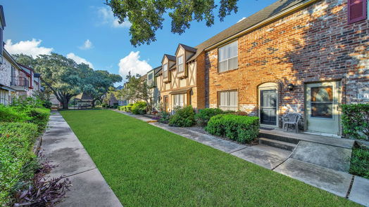 Houston 2-story, 2-bed 850 Threadneedle Street 90-idx