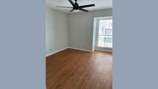 Houston 1-story, 2-bed 700 Thicket Lane 306-idx