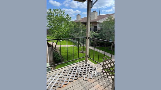 Houston 1-story, 2-bed 700 Thicket Lane 306-idx