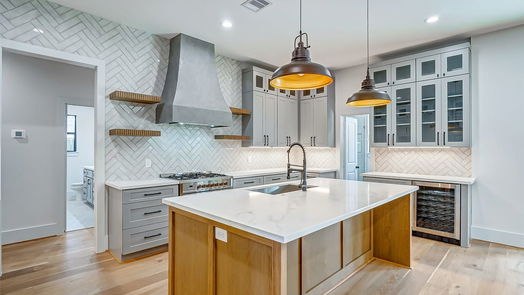 Houston 1-story, 4-bed 10135 Kerrwood Lane-idx