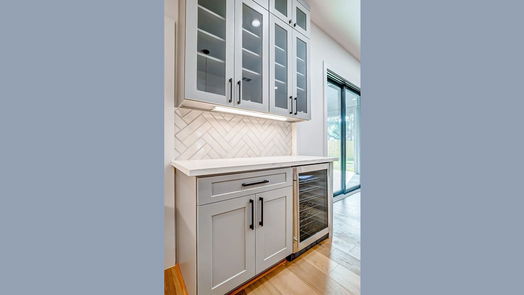 Houston 1-story, 4-bed 10135 Kerrwood Lane-idx