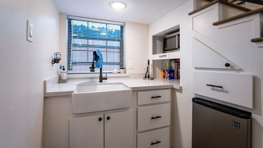 Houston 1-story, 6-bed 9305 Emnora Lane-idx