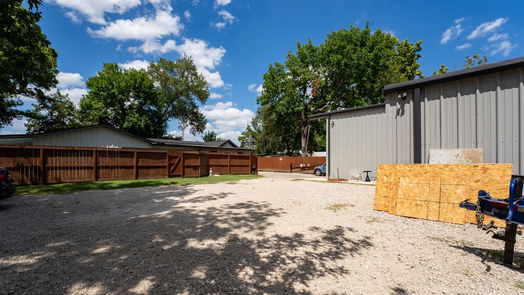 Houston 1-story, 6-bed 9305 Emnora Lane-idx