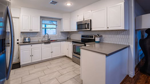 Houston 1-story, 6-bed 9305 Emnora Lane-idx