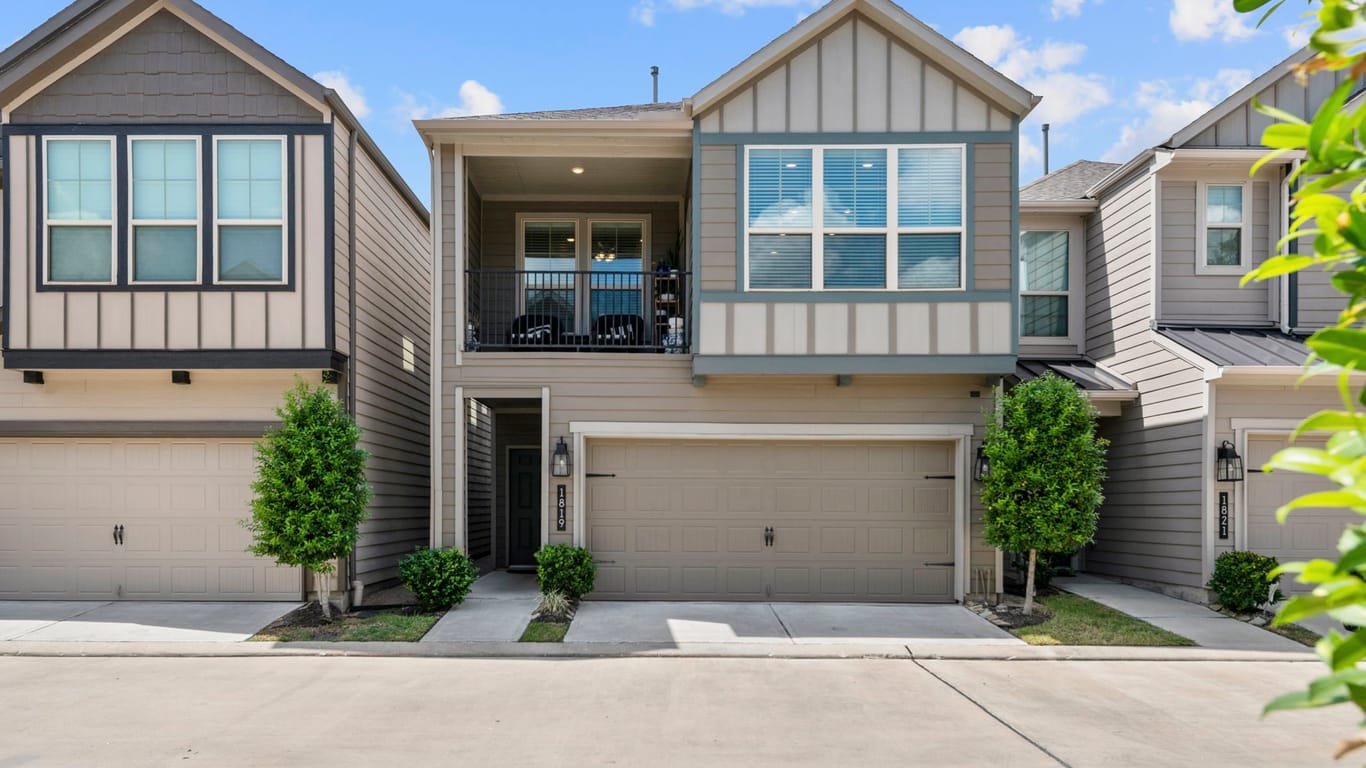 Houston 2-story, 2-bed 1819 Agoura Hills Drive-idx