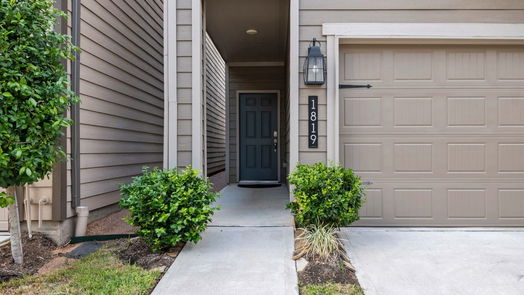 Houston 2-story, 2-bed 1819 Agoura Hills Drive-idx