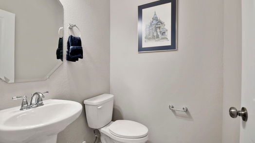 Houston 2-story, 2-bed 1819 Agoura Hills Drive-idx