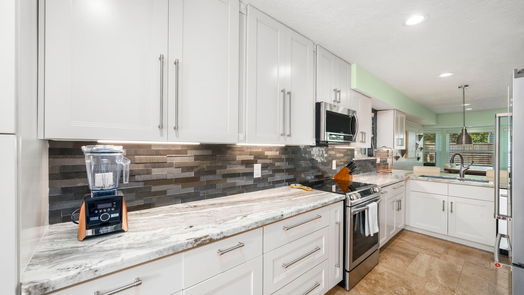 Houston 2-story, 4-bed 9226 Rockhurst Drive-idx