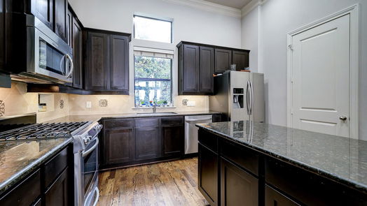 Houston 3-story, 3-bed 8821 Lakeshore Bend Drive-idx