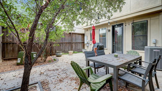 Houston 3-story, 3-bed 8821 Lakeshore Bend Drive-idx