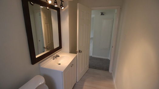 Houston 1-story, 3-bed 9718 Kemp Forest Drive-idx