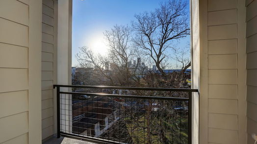 Houston 3-story, 3-bed 1938 Laverne Street-idx
