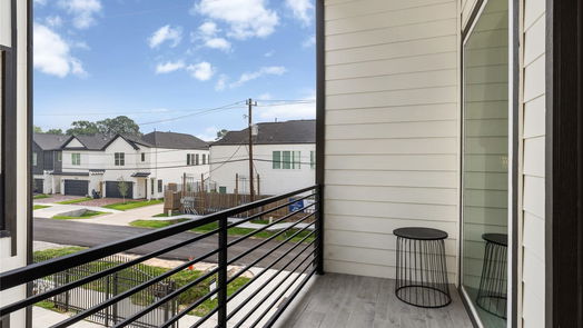 Houston 3-story, 3-bed 1913 Hoskins Drive J-idx