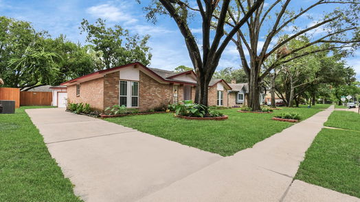 Houston 1-story, 3-bed 9706 Springmont Drive-idx