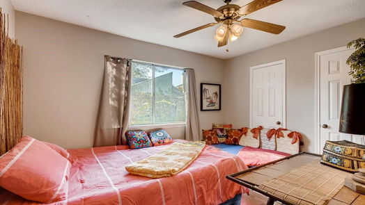 Houston 1-story, 3-bed 1911 E Allegro Street-idx