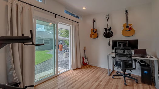 Houston 1-story, 3-bed 9106 Western Drive-idx
