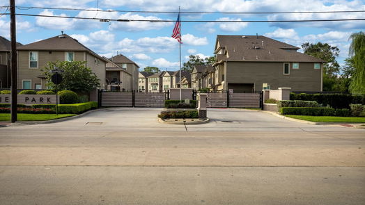 Houston 3-story, 4-bed 2121 Sequoia Woods Drive-idx