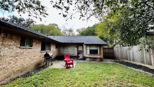 Houston 1-story, 3-bed 2618 Pine Village Drive-idx