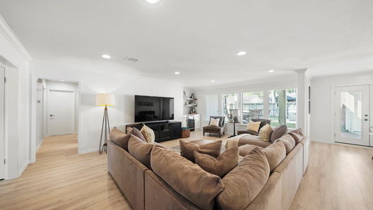 Houston 1-story, 3-bed 2607 Pine Village Drive-idx