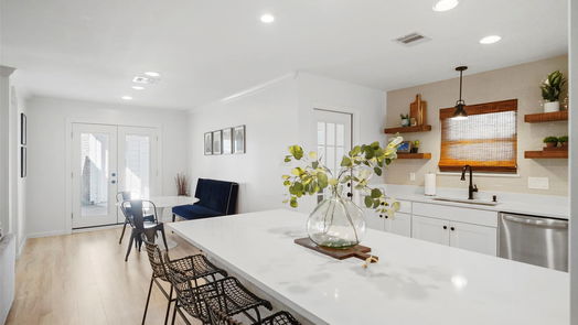 Houston 1-story, 3-bed 2607 Pine Village Drive-idx