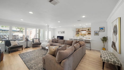 Houston 1-story, 3-bed 2607 Pine Village Drive-idx