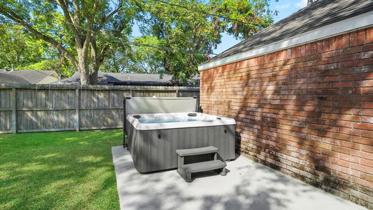 Houston 1-story, 3-bed 2607 Pine Village Drive-idx