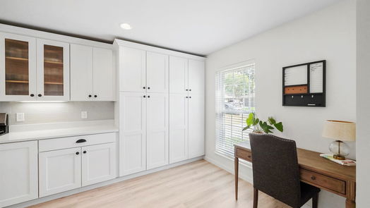 Houston 1-story, 3-bed 2607 Pine Village Drive-idx