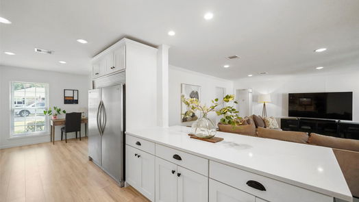 Houston 1-story, 3-bed 2607 Pine Village Drive-idx