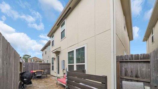 Houston 2-story, 3-bed 10207 Alder Ridge Drive-idx