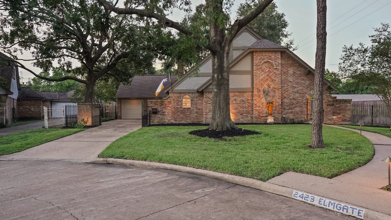 Houston 2-story, 5-bed 2423 Elmgate Drive-idx