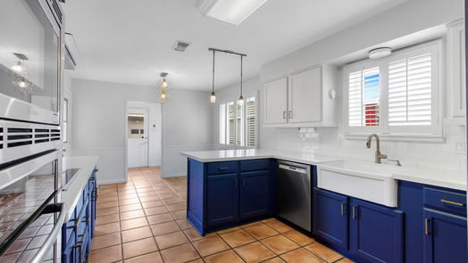 Houston 1-story, 4-bed 10038 Warwana Road-idx
