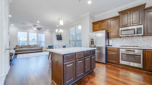 Houston 3-story, 3-bed 2709 Shadybrook Meadow Drive-idx